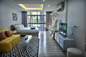 Cozy 2 bed room full furnished Town House near airport